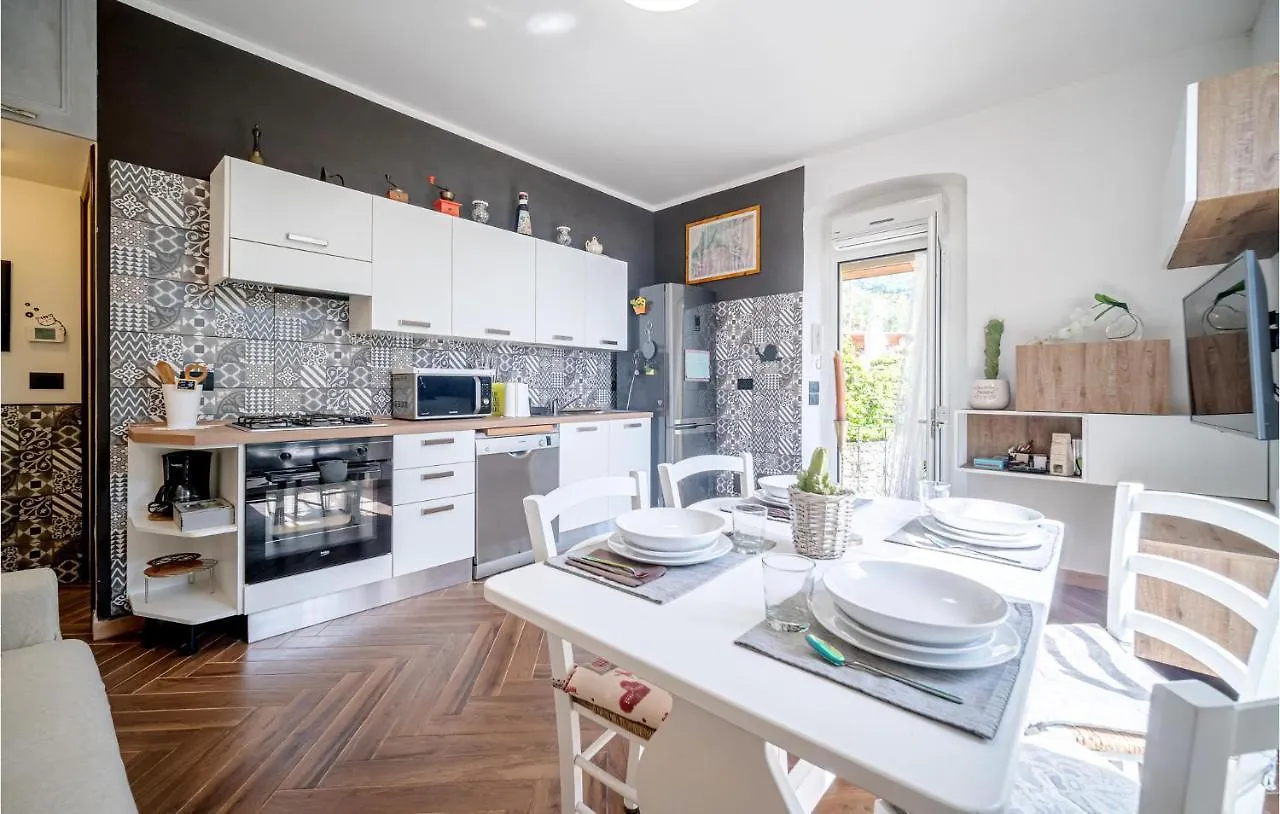 2 Bedroom Cozy Home In Camogli